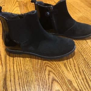 Primigi bootie with some patent leather